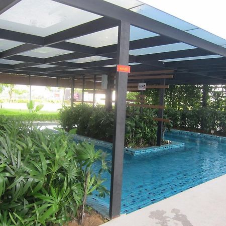 Setia Inn Suites Service Residence Сетия Алам Екстериор снимка