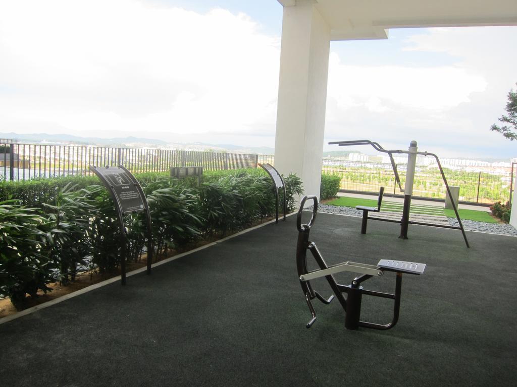 Setia Inn Suites Service Residence Сетия Алам Екстериор снимка